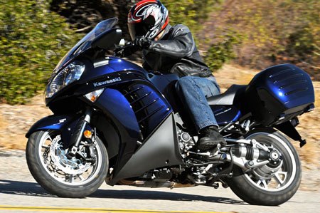 2010 kawasaki concours 14 review motorcycle com
