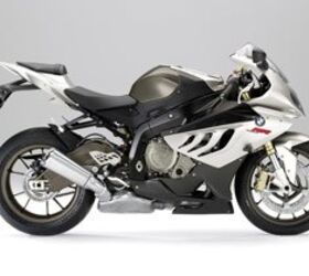 2009 bmw s1000rr world introduction motorcycle com, BMW stuck with what works in an inline Four on an aluminum frame