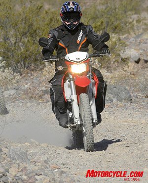 shift xc jacket review, The XC Jacket is just at home in the wilds of Death Valley as it is the mean streets or freeways