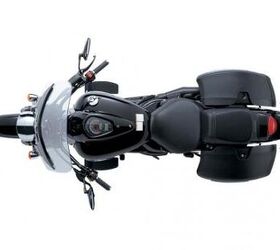 2013年铃木摩托车系列摩托车com,坚硬的大腿在相同的皮革软垫C90T鞍