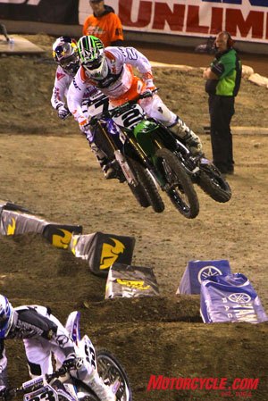 2009 kawasaki race team announcement, Villapoto 2 put up a great race against Stewart 7 to finish a personal best in the AMA Supercross main event