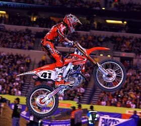 ama sx canard breaks leg in practice, Trey Canard will miss the remaining three rounds of the AMA Supercross season
