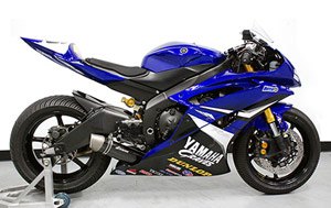 motorcycle com, Privateer racers can use the same parts as Ben Bostrom s championship winning Graves Yamaha R6