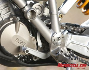 2009 bmw g450x review motorcycle com, An industry first coaxial swingarm pivot countershaft courtesy BMW