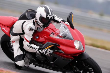 2013 mv agusta f3 675 review video motorcycle com, The F3 675 is a riot to hustle around a racetrack thanks to its stirring engine and lively handling