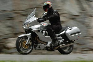 moto guzzi norge 1200 first ride report motorcycle com, When you have a tall frame like Yossef good wind tunnel aerodynamic design on a bike is important