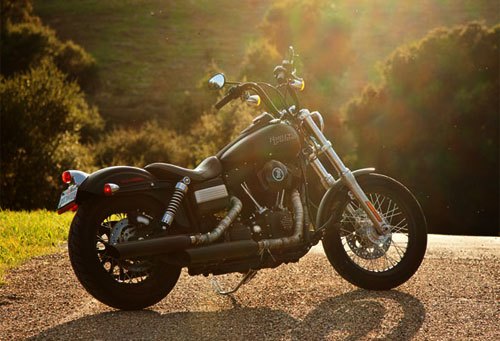 2012 harley davidson dyna street bob review motorcycle com, The 2012 Street Bob looks like something a tuff guy might own but this ready made bobber is refined enough that just about any cruiser rider might like it