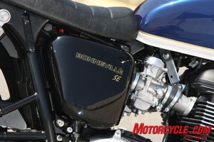 2009 triumph bonneville review motorcycle com, There s no gasolina swishing around in the float bowls of those Keihin carbs just wires and microchips