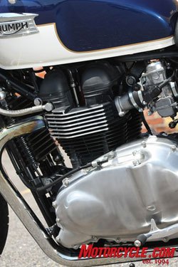 2009 triumph bonneville review motorcycle com, The famous Triumph parallel Twin that provides smooth ample power Satin finish engine cases are part of up spec SE package