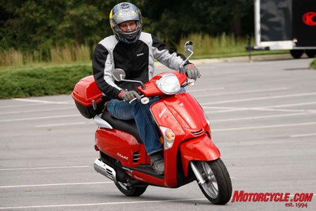 2010 kymco scooter lineup intro motorcycle com, Thanks to its 12 inch wheels the Like 50 is very easy handle