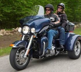 2009 h d tri glide ultra classic, Harley Davidson enters the trike market with the 2009 Tri Glide Ultra Classic
