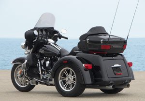 2009 h d tri glide ultra classic, A single key is used to lock the Tour Pak and trunk as well as activate the ignition