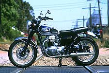 year 2000 kawasaki w650 motorcycle com, Is it a Triumph Is it a BSA A Norton perhaps
