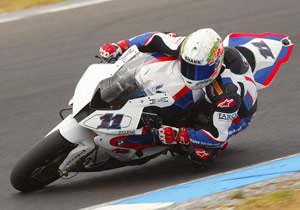 wsbk phillip island test session two, Troy Corser s day ended early after he hit a bird while riding over 140 mph