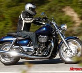 2010 triumph thunderbird review motorcycle com, The Thunderbird gets down the road with 85 crankshaft horsepower Expect about 76 horses at the wheel