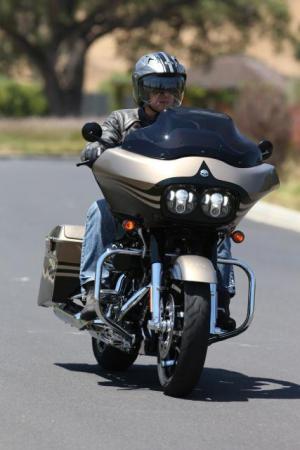 2013 harley davidson cvo overview motorcycle com, With 122 ft lbs of torque on tap at 3750 rpm the Road Glide boasts the highest performing CVO engine Complemented with respectable ground clearance the Road Glide makes for a sporty handling bagger