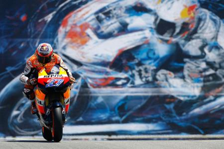 2011 motogp laguna seca results, Casey Stoner made a late pass on Lap 28 to take the lead and win by about 5 6 seconds Photo by GEPA Pictures