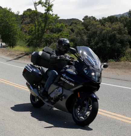 metzeler roadtec interact z8 tire review, The Z8s on BMW s K1600 are specially constructed to better handle the bike s additional weight