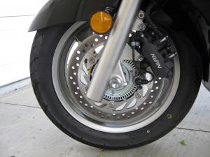 2011 honda silver wing abs review motorcycle com, Both fore and aft you ll find single 276 mm discs with a three piston calipers that offer not only ABS but a dual braking system