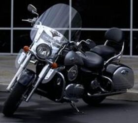 2005 vulcan nomad 1600 motorcycle com, The windscreen seems to have been copied from a 75 year old police bike so it s no surprise when it buffets at highway speeds