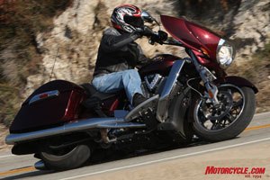 2010 victory cross country review motorcycle com, Light steering effort and a nearly unflappable chassis beg for use of the Cross Country s liberal lean angle Tipping Victory s newest bagger into in a turn like this is easy