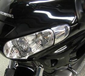 2006 honda goldwing motorcycle com, Note how the fairing air vents at the outer edges of the headlights have been eliminated