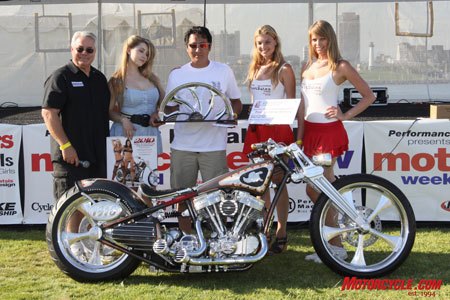 2009 la calendar motorcycle show weekend, Kenji Nagal of Kens factory com leapt from the 2008 1st place pro builder prize to the 2009 Best of Show with his EFI Panhead titled the One Eyed King