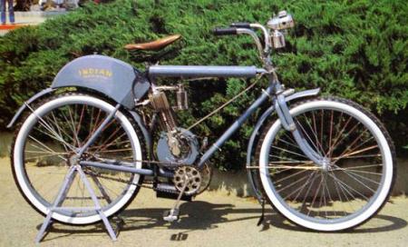 motorcycle history part 2, The 1908 Indian Camelback got its nickname from its fuel tank mounted over rear fender fortunately far removed from the acetylene powered headlamp at the handlebar