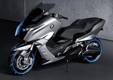 eicma 2010 bmw concept c, Even without the badging and the blue highlights the Concept C is clearly a BMW product