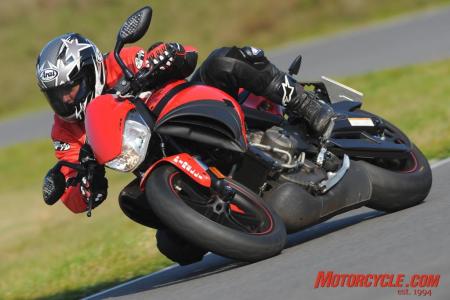 2009 buell 1125cr review motorcycle com, Not bad for someone that s been standing on the sidelines shooting for the last two years