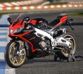 2013 aprilia rsv4 r aprc abs and rsv4 factory aprc abs review motorcycle com, The Aprilia RSV4 has won two World Superbike titles in just four years of competition adding another chapter to Aprilia s racing legacy