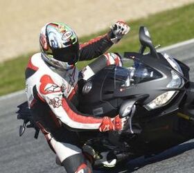 2013 aprilia rsv4 r aprc abs and rsv4 factory aprc abs review motorcycle com, An added benefit from the addition of ABS is a redesigned fuel tank that holds 0 4 gallon more fuel and provides better support during cornering