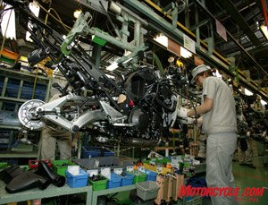 kawasaki japan tour, At Akashi Works bikes like this Concours 14 travel along a conveyor system as components get added to the motorcycle