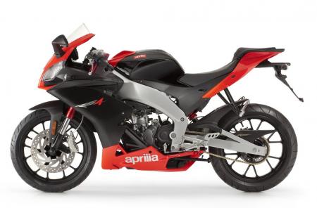 eicma 2010 aprilia rs4 125 coming to us, The Aprilia RS4 125 inherits many design elements from the World Superbike Championship winning RSV4