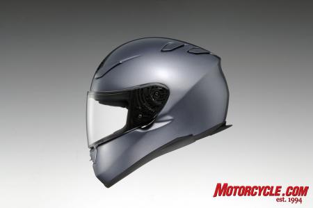 shoei rf1100 helmet review, A key feature of the RF1100 is the shell integrated rear spoiler that replaces the plastic spoiler of the RF1000 Also note the two rear exhaust vents four total are now separate from the spoiler as well as higher on the helmet All said to improve venting and aerodynamics
