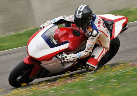 Bayliss Tests for Ducati WSBK Team