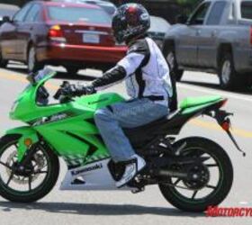 2010 kawasaki ninja 250r review motorcycle com, Add bags and you ll have an able commuter