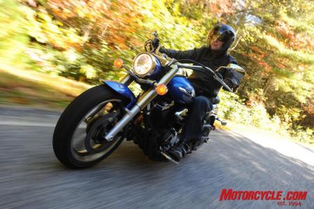 2009 yamaha v star 950 review motorcycle com, Oooh the colors