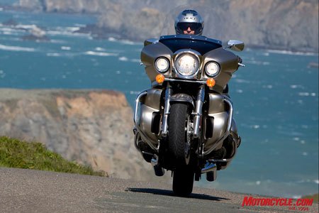 2009 kawasaki vulcan 1700 voyager nomad review motorcycle com, With more than 100 ft lbs of torque in the 2000 rpm range the Voyager s 1700cc V Twin offers enough grunt to hoist the front tire