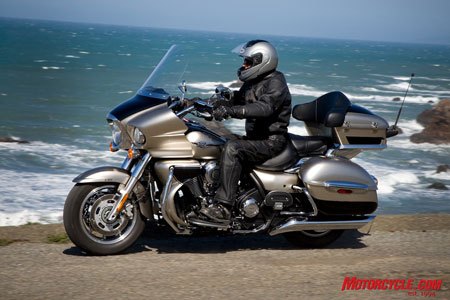2009 kawasaki vulcan 1700 voyager nomad review motorcycle com, The Voyager can transport you comfortably to ocean vistas even if you live in North Dakota