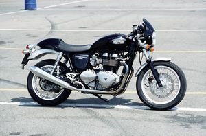 triumph thruxton 900 motorcycle com, Pretty Knickers and Nice Cans