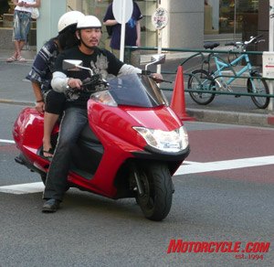 Motorcycling in Tokyo