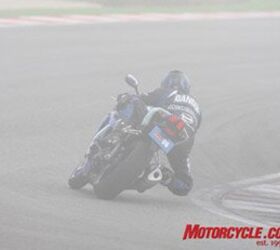 2008 suzuki gsx r600 review motorcycle com, Is the next corner a right hander or a left