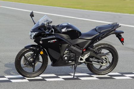 2011 honda cbr125r review motorcycle com, The numerous updates to the 2011 CBR125R make it ineligible to compete in the Canadian CBR125R Challenge this year