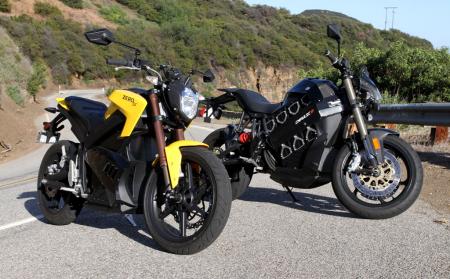2013 brammo empulse r vs zero s zf11 4 video motorcycle com, The 2013 Zero S and Brammo Empulse R embody two different approaches to a common goal Both exhibit strengths and weaknesses but like pioneering motorcycle manufacturers of the late 1800s electric bike OEMs are figuring things out as they go