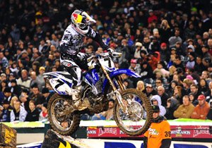 ama sx stewart wins anaheim 3, Including the 2008 AMA Motocross and Supercross seasons James Stewart has lost just one race in the last calendar year