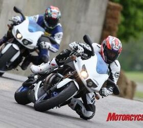 2009 buell 1125r daytona sportbike review motorcycle com, Duke leads his eventual race teammate Sport Rider s Troy Siahaan around Road America in preparation for their Moto GT race a few days later