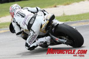 2009 buell 1125r daytona sportbike review motorcycle com, The addition of several Buell supplied race components transforms the 1125R into a winning combination