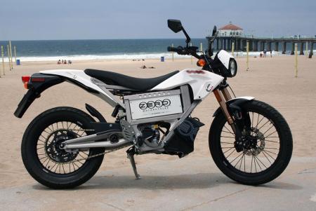 2011 zero xu review video motorcycle com, The 2011 Zero XU If you like bicycles but could do without pedaling this may be your ticket
