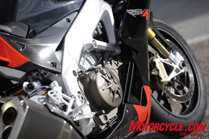 2009 aprilia rsv4 factory review motorcycle com, The aluminum chassis is stiffer than on the old RSV